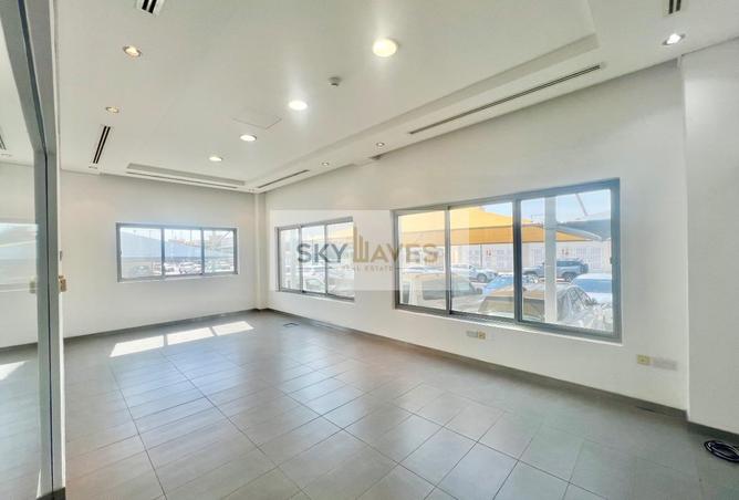 988291 - Property Image 2