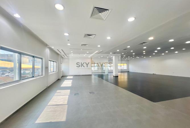 988291 - Property Main Image