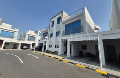 Villa - 3 Bedrooms - 5 Bathrooms for rent in Muraikh - AlMuraikh - Doha