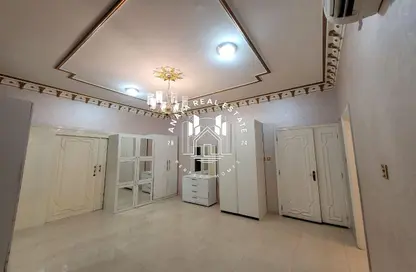 Villa - Studio - 1 Bathroom for rent in Onaiza - Onaiza - Doha