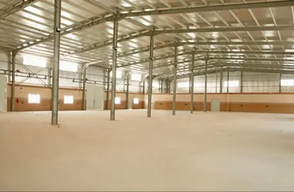 Warehouse - Studio - 7+ Bathrooms for rent in Industrial Area - Industrial Area - Doha