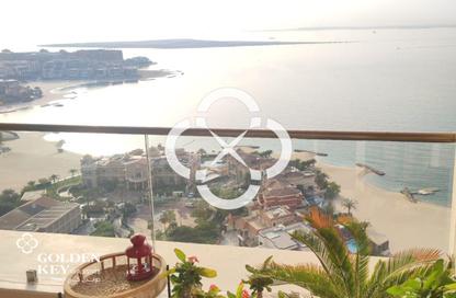 Apartment - 1 Bedroom - 2 Bathrooms for sale in Viva West - Viva Bahriyah - The Pearl Island - Doha