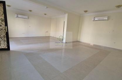 Villa - 4 Bedrooms - 4 Bathrooms for rent in Umm Al Seneem Street - Ain Khaled - Doha Villa - 4 Bedrooms - 4 Bathrooms for rent in Umm Al Seneem Street - Ain Khaled - Doha