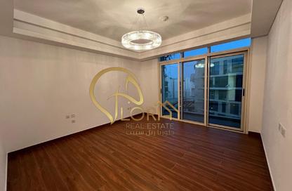 Apartment - 2 Bedrooms - 4 Bathrooms for rent in Crystal Residence - Gewan Island - The Pearl Island - Doha