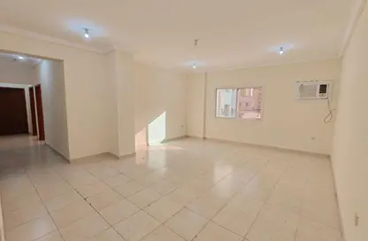 Apartment - 3 Bedrooms - 3 Bathrooms for rent in Anas Street - Fereej Bin Mahmoud North - Fereej Bin Mahmoud - Doha