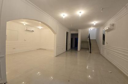 Villa - 5 - 5 for rent in Al Dana st - Muraikh - AlMuraikh - Doha