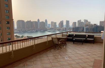 Apartment - 1 Bedroom - 2 Bathrooms for rent in Tower 28 - Porto Arabia - The Pearl Island - Doha