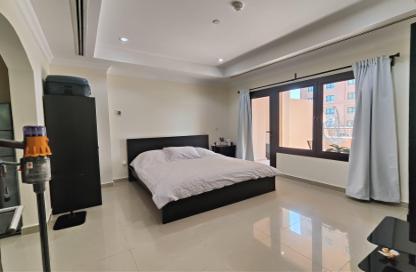 Apartment - 1 Bedroom - 2 Bathrooms for rent in Tower 28 - Porto Arabia - The Pearl Island - Doha Apartment - 1 Bedroom - 2 Bathrooms for rent in Tower 28 - Porto Arabia - The Pearl Island - Doha