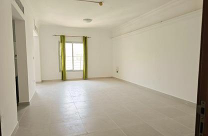 Apartment - 2 Bedrooms - 1 Bathroom for rent in Al Sadd Road - Al Sadd - Doha