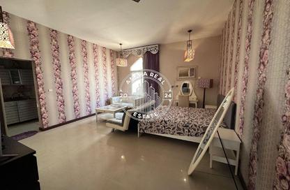 Villa - Studio - 1 Bathroom for rent in Al Dafna - Al Dafna - Doha