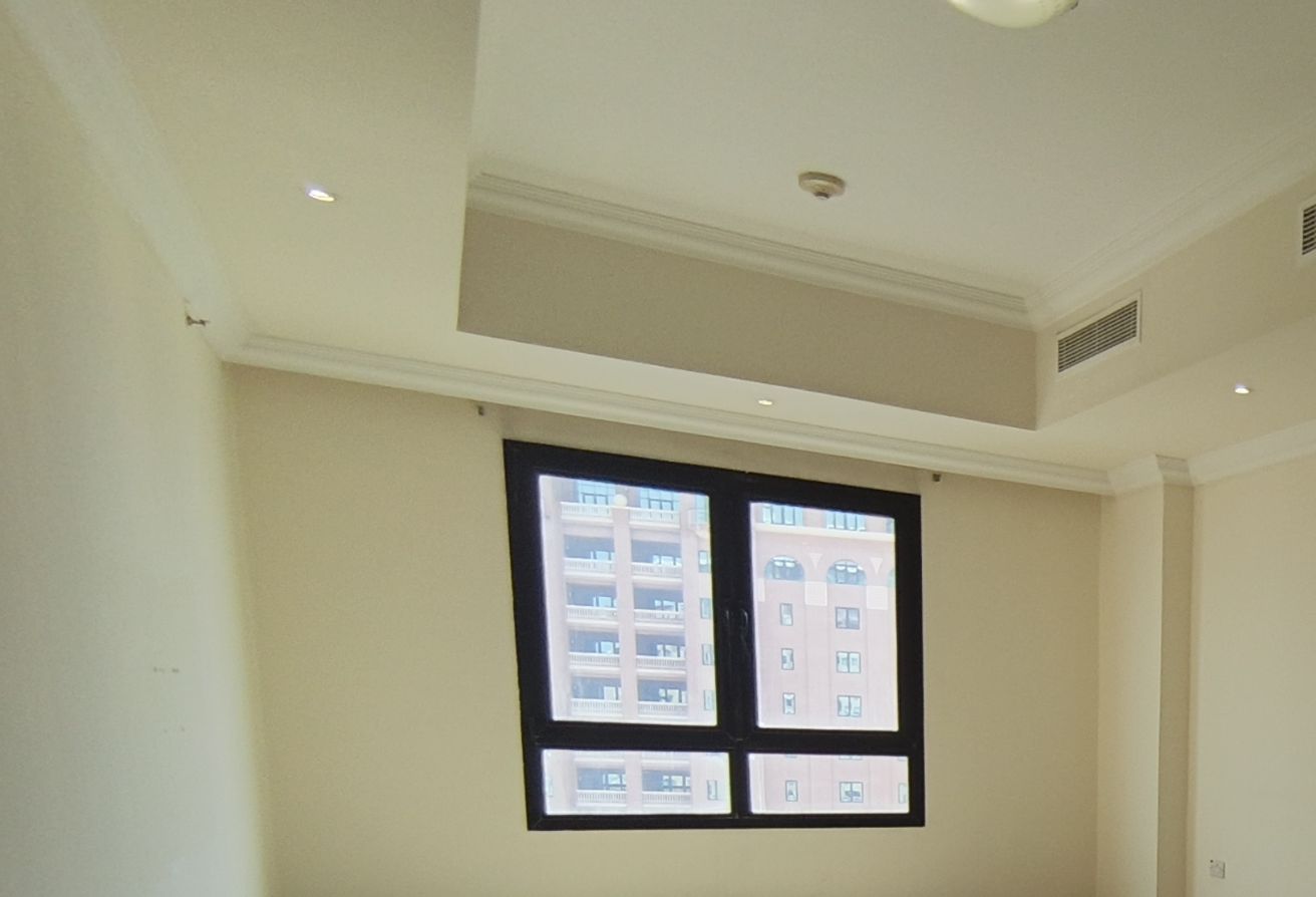 Hot deal 1bhk semi furnish in porto just 6500/excl thumbnail 6