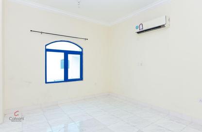 مجمع سكني - 5 غرف نوم - 5 حمامات للايجار في شارع النعيجة - غرب الهلال - الهلال - الدوحة