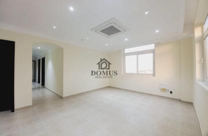 Apartment - 3 Bedrooms - 3 Bathrooms for rent in Ibn Asakir Street - Najma - Doha Apartment - 3 Bedrooms - 3 Bathrooms for rent in Ibn Asakir Street - Najma - Doha