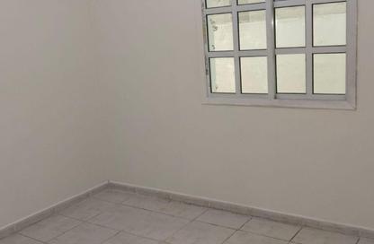 Apartment - 3 Bedrooms - 2 Bathrooms for rent in Madinat Khalifa Building 58 - Madinat Khalifa South - Madinat Khalifa - Doha