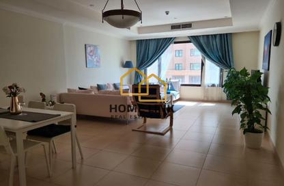 Apartment - 1 Bedroom - 2 Bathrooms for rent in West Porto Drive - Porto Arabia - The Pearl Island - Doha