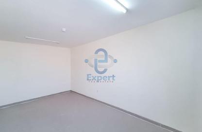 Labor Camp - Studio - 3 Bathrooms for rent in Industrial Area 2 - Industrial Area - Industrial Area - Doha
