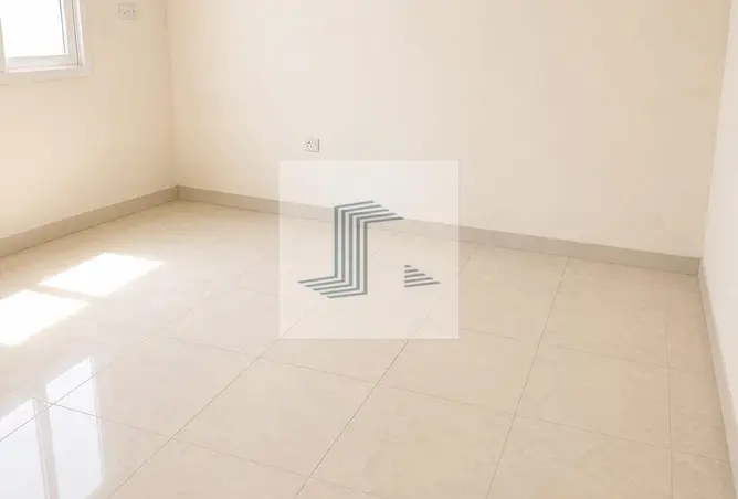 62805908 - Property Image 3