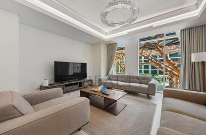 Apartment - 2 Bedrooms - 4 Bathrooms for sale in Crystal Residence - Gewan Island - The Pearl Island - Doha