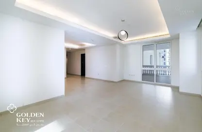 شقة - 2 غرف نوم - 3 حمامات للايجار في فيفا غرب - فيفا بحرية - جزيرة اللؤلؤة - الدوحة