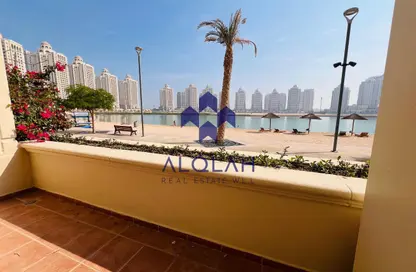 Townhouse - 1 Bedroom - 2 Bathrooms for rent in Viva West - Viva Bahriyah - The Pearl Island - Doha