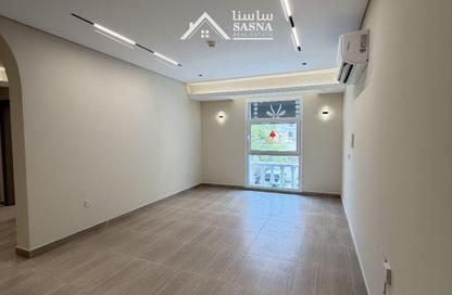 Apartment - 3 Bedrooms - 4 Bathrooms for rent in Al Nasr Street - Al Nasr - Doha