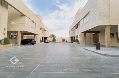 Compound - 4 Bedrooms - 6 Bathrooms for rent in Al Maamoura - Al Maamoura - Doha