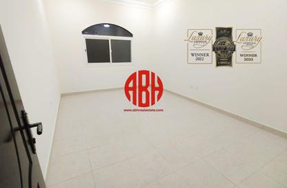 Compound - 6 Bedrooms - 6 Bathrooms for rent in Osama Bin Zaid Street - Al Aziziyah - Doha