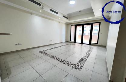 Apartment - 1 Bedroom - 2 Bathrooms for rent in West Porto Drive - Porto Arabia - The Pearl Island - Doha