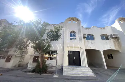 Villa - 5 Bedrooms - 5 Bathrooms for rent in Old Airport Road - Old Airport Road - Doha