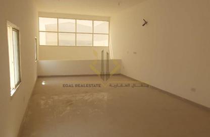 Show Room - Studio - 6 for rent in Logistics Village Qatar - Al Wakra