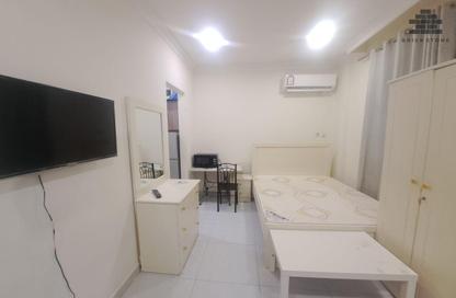 Apartment - Studio - 1 Bathroom for rent in Al Nasr Street - Al Nasr - Doha