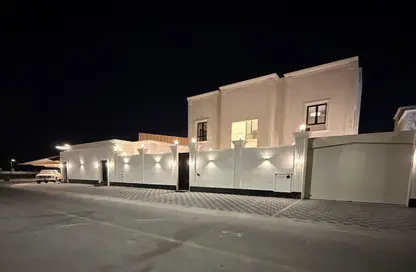 Villa - 6 Bedrooms - 6 Bathrooms for sale in Umm Qarn - Al Daayen