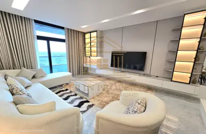 Apartment - 2 Bedrooms - 4 Bathrooms for rent in Lusail Marina Heights - Marina District - Lusail