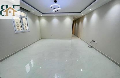 Apartment - 2 Bedrooms - 2 Bathrooms for rent in Musheireb Apartments - Musheireb - Doha Apartment - 2 Bedrooms - 2 Bathrooms for rent in Musheireb Apartments - Musheireb - Doha