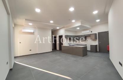 Apartment - 2 Bedrooms - 3 Bathrooms for rent in Bin Omran - Fereej Bin Omran - Doha