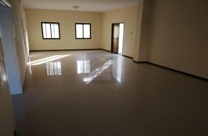 Compound - 5 Bedrooms - 5 Bathrooms for rent in Old Airport Road - Old Airport Road - Doha