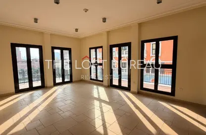 Apartment - 3 Bedrooms - 4 Bathrooms for rent in Nobili - Qanat Quartier - The Pearl Island - Doha