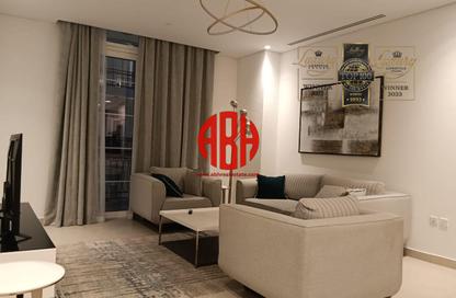 Apartment - 2 Bedrooms - 2 Bathrooms for rent in Floresta Gardens - Floresta Gardens - The Pearl Island - Doha Apartment - 2 Bedrooms - 2 Bathrooms for rent in Floresta Gardens - Floresta Gardens - The Pearl Island - Doha