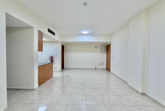 2Oa9Q0o0yf2 - Property Image 2