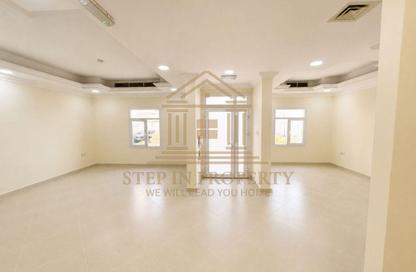 Compound - 5 - 5 for rent in Bab Al Rayyan - Muraikh - AlMuraikh - Doha