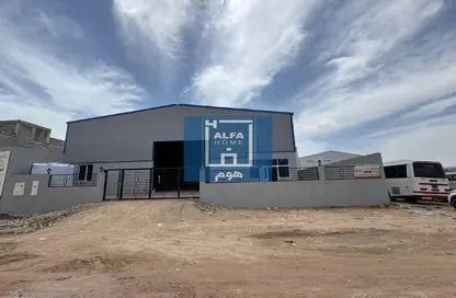 Warehouse - Studio - 4 Bathrooms for sale in East Industrial Street - Birkat Al Awamer - Al Wakra
