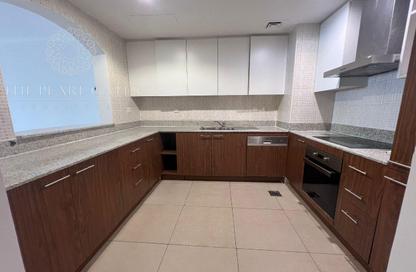 Apartment - 1 Bedroom - 2 Bathrooms for rent in East Porto Drive - Porto Arabia - The Pearl Island - Doha