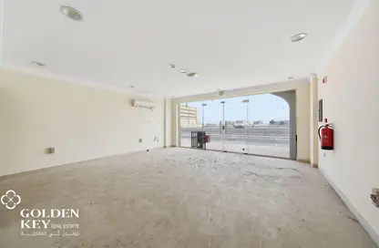 بناية كاملة - استوديو للبيع في الوكرة - الوكرة - الوكرة - الوكرة