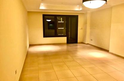 Apartment - 1 Bedroom - 2 Bathrooms for rent in East Porto Drive - Porto Arabia - The Pearl Island - Doha Apartment - 1 Bedroom - 2 Bathrooms for rent in East Porto Drive - Porto Arabia - The Pearl Island - Doha