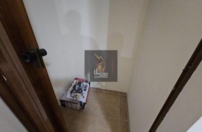 Apartment - 2 Bedrooms - 2 Bathrooms for rent in Al Kheesa - Al Kheesa - Umm Salal Mohammed