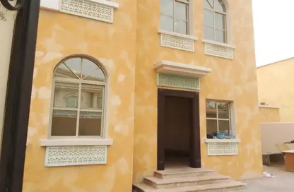 Apartment - 5 Bedrooms - 4 Bathrooms for rent in Ain Khalid Gate - Ain Khaled - Doha