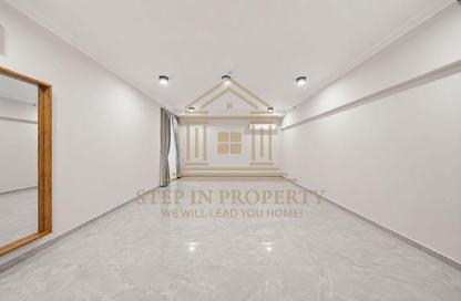 Apartment - 3 Bedrooms - 4 Bathrooms for rent in Musheireb Apartments - Musheireb - Doha