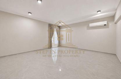 Apartment - 3 Bedrooms - 4 Bathrooms for rent in Musheireb Apartments - Musheireb - Doha