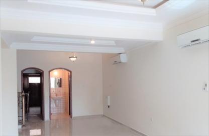 Villa - 5 - 5 for rent in Al Thumama - Al Thumama - Doha