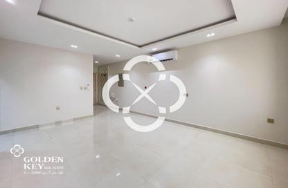 Apartment - 2 Bedrooms - 3 Bathrooms for rent in Madinat Khalifa South - Madinat Khalifa - Doha